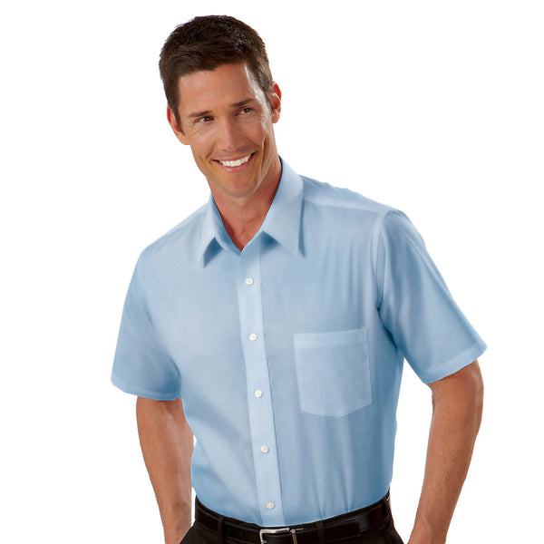 Van Heusen Men’s Blue Short Sleeve Broadcloth Shirt